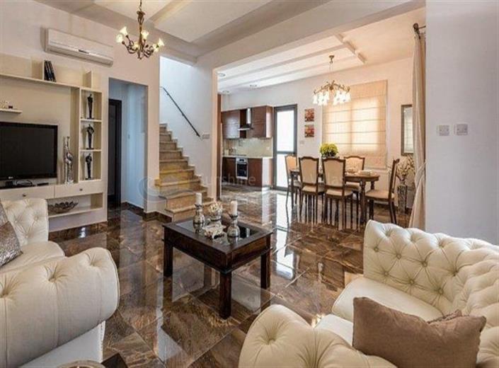 Image No.2-Villa de 3 chambres à vendre à Peyia