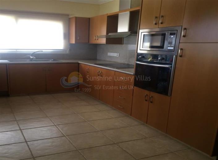 Image No.2-Bungalow de 3 chambres à vendre à Pyrgos