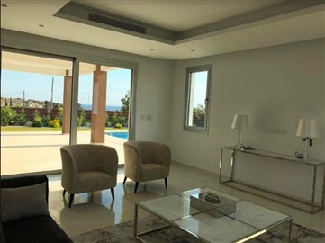 Villa de 4 chambres à vendre à Mouttagiaka