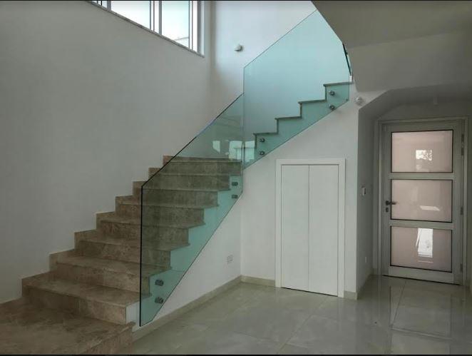 Image No.9-Villa de 4 chambres à vendre à Mouttagiaka