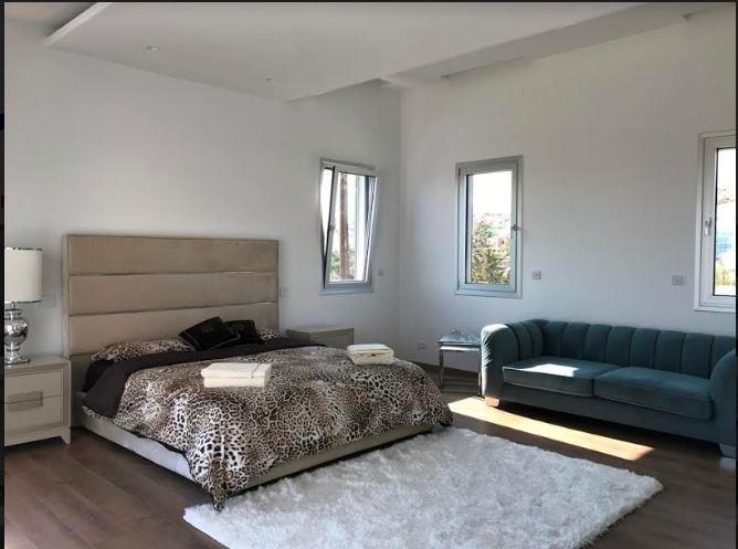 Image No.11-Villa de 4 chambres à vendre à Mouttagiaka