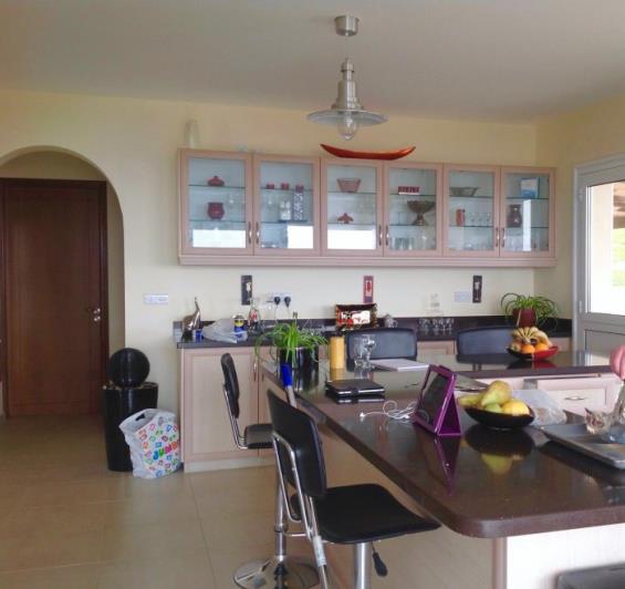 Image No.3-Villa de 6 chambres à vendre à Akourdaleia