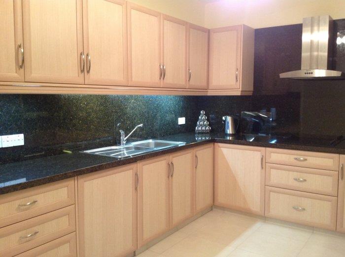 Image No.5-Villa de 6 chambres à vendre à Akourdaleia