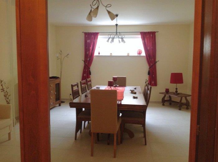 Image No.6-Villa de 6 chambres à vendre à Akourdaleia