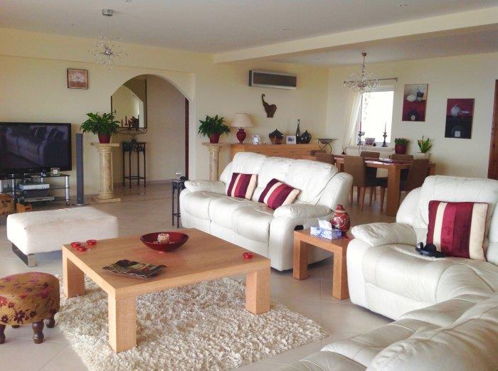 Image No.7-Villa de 6 chambres à vendre à Akourdaleia