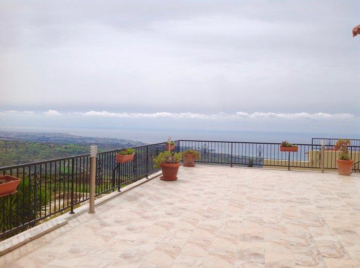 Image No.17-Villa de 6 chambres à vendre à Akourdaleia