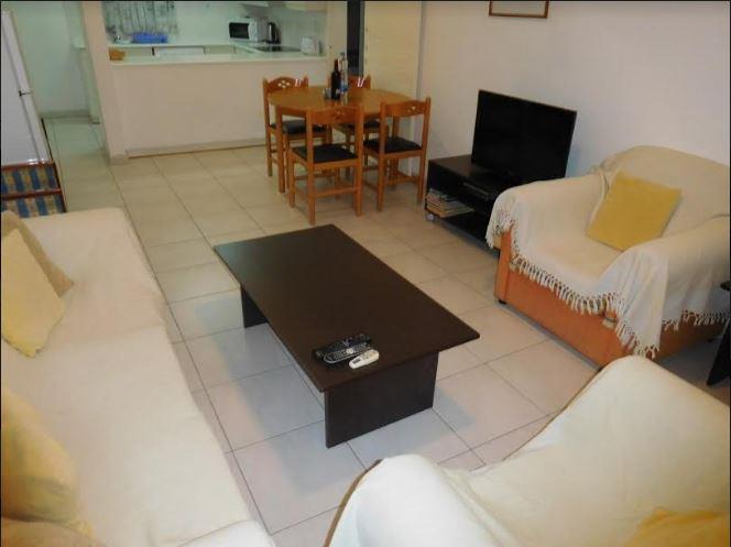 Image No.4-Appartement de 2 chambres à vendre à Mouttagiaka