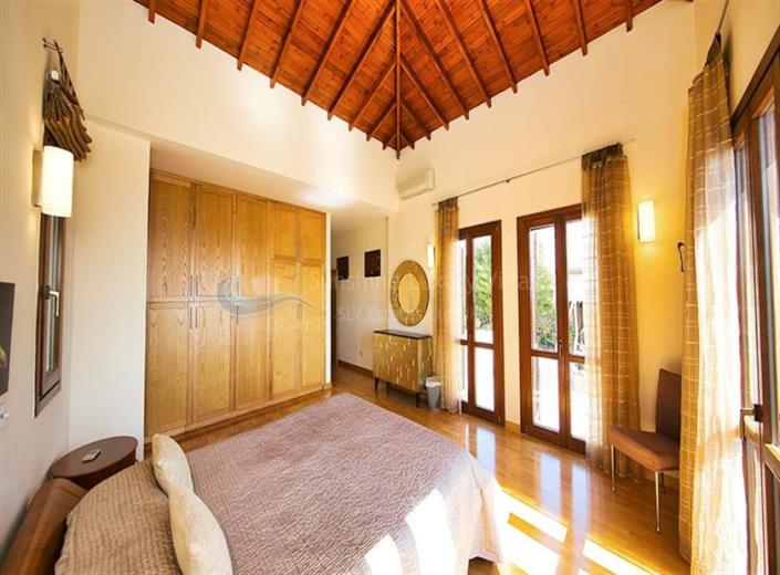 Image No.9-Manoir de 4 chambres à vendre à Aphrodite Hills