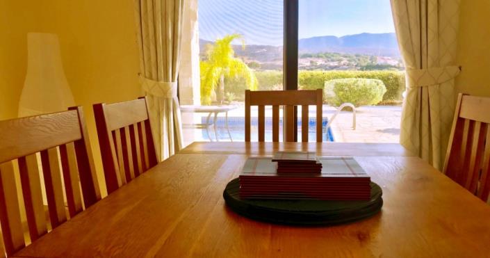 Image No.6-Villa de 4 chambres à vendre à Peyia