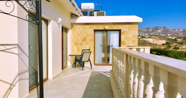 Image No.17-Villa de 4 chambres à vendre à Peyia