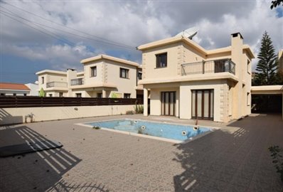 Maison / Villa de 4 chambres à vendre à Pissouri