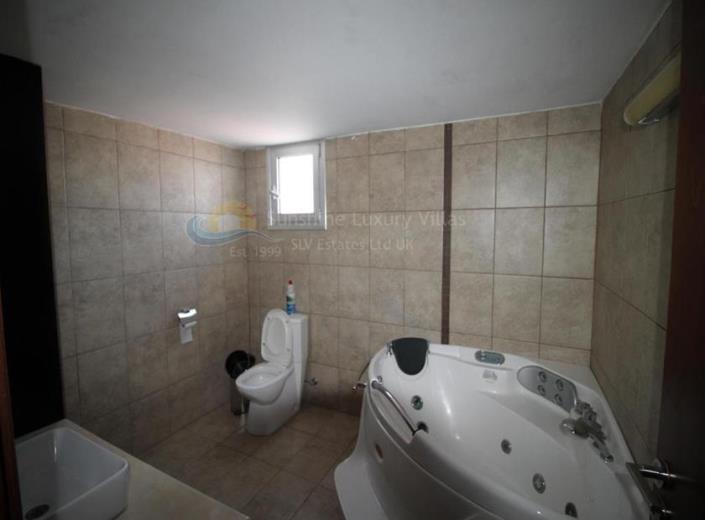 Image No.7-Maison / Villa de 3 chambres à vendre à Chlorakas