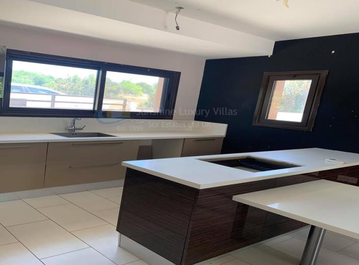 Image No.4-3 Bed House for sale