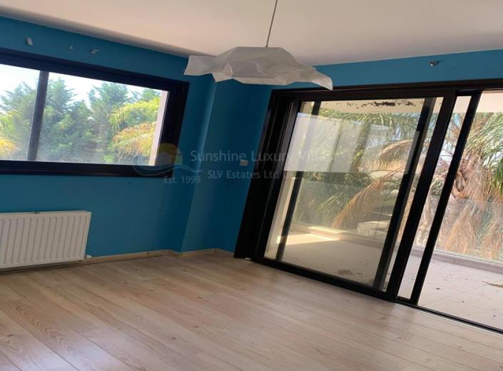 Image No.12-3 Bed House for sale