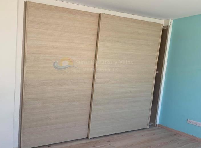 Image No.27-3 Bed House for sale