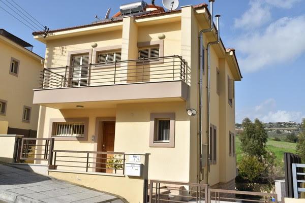 Image No.1-3 Bed House for sale