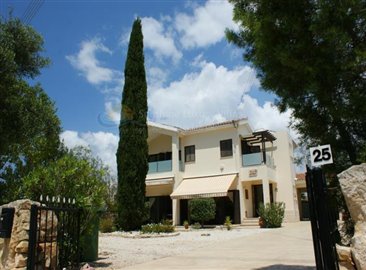 3 Bed Villa / Detached for sale