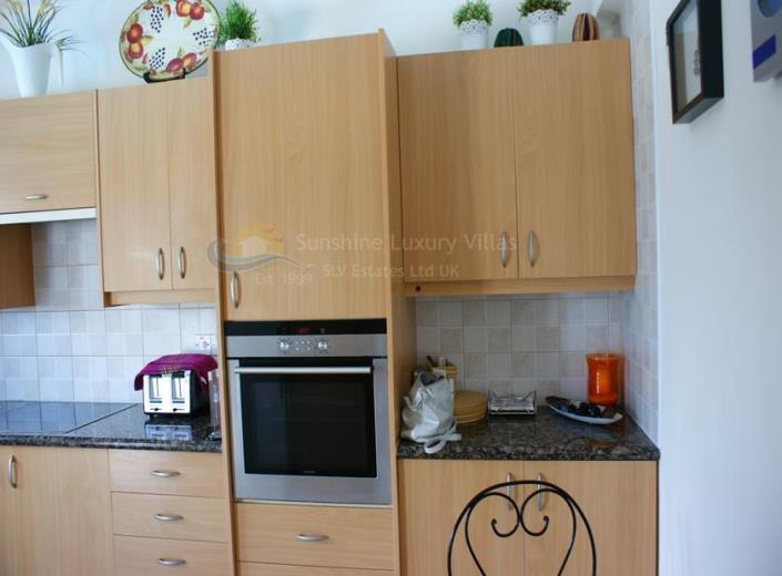 Image No.9-3 Bed Villa / Detached for sale