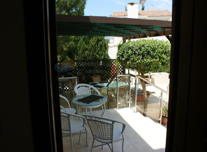 Image No.10-3 Bed Villa / Detached for sale