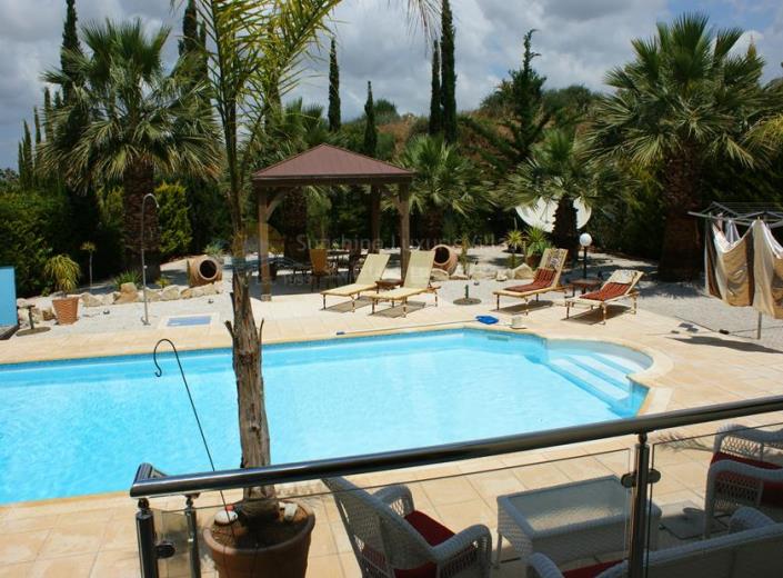 Image No.23-3 Bed Villa / Detached for sale