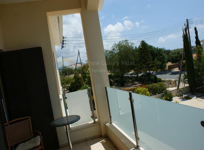 Image No.26-3 Bed Villa / Detached for sale