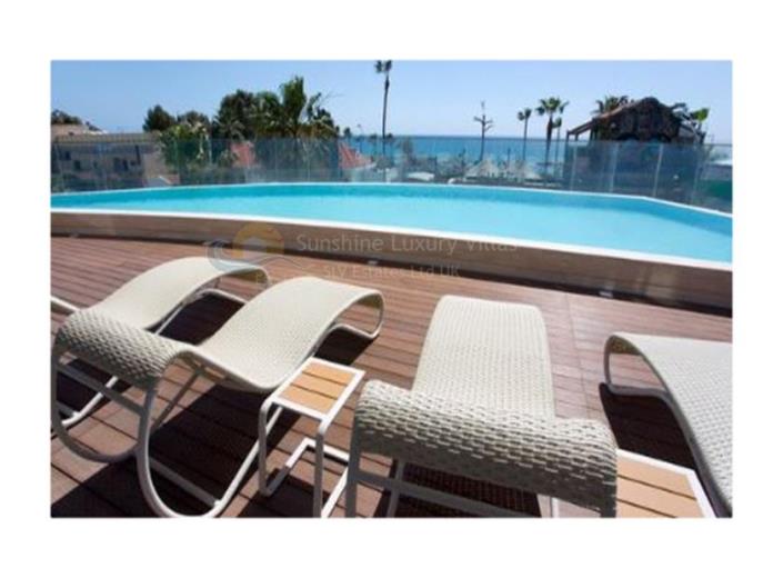 Image No.2-Appartement de 3 chambres à vendre à Mouttagiaka