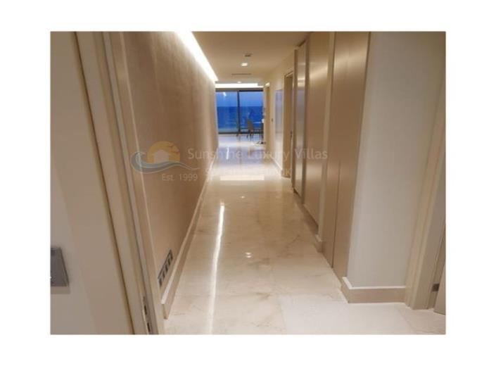 Image No.3-Appartement de 3 chambres à vendre à Mouttagiaka