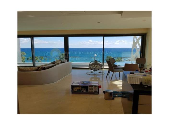 Image No.1-Appartement de 3 chambres à vendre à Mouttagiaka