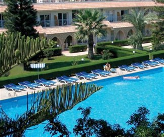 Appartement de 1 chambre à vendre à Mouttagiaka