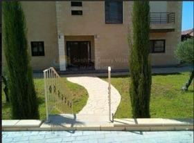Image No.1-6 Bed House for sale