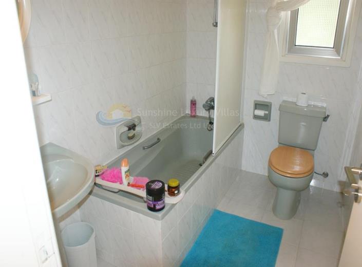 Image No.14-Villa / Détaché de 3 chambres à vendre à Empa