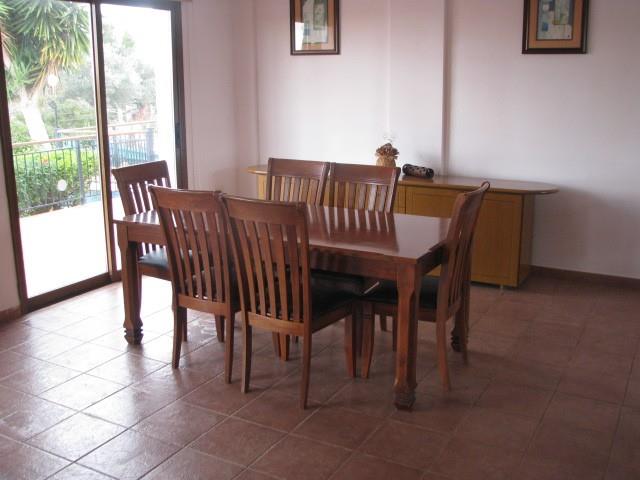 Image No.14-3 Bed Villa / Detached for sale