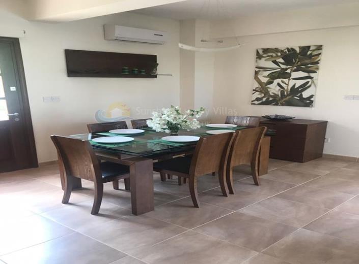 Image No.12-4 Bed Villa / Detached for sale