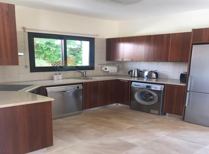 Image No.13-4 Bed Villa / Detached for sale