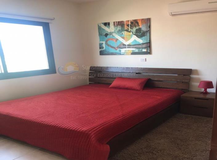 Image No.16-4 Bed Villa / Detached for sale