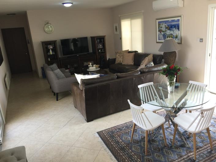 Image No.13-3 Bed Apartment for sale