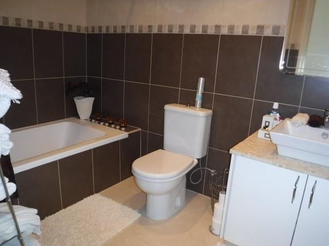 Image No.13-4 Bed House/Villa for sale