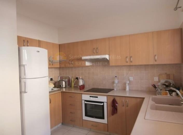 Image No.3-Maison de ville de 2 chambres à vendre à Peyia