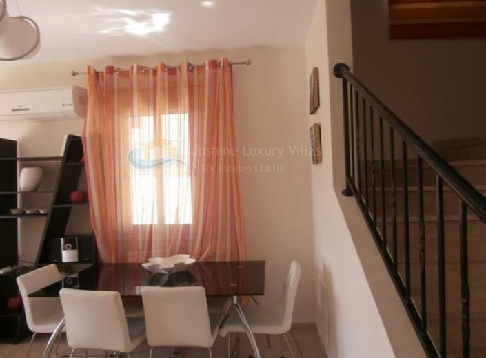 Image No.5-Maison de ville de 2 chambres à vendre à Peyia