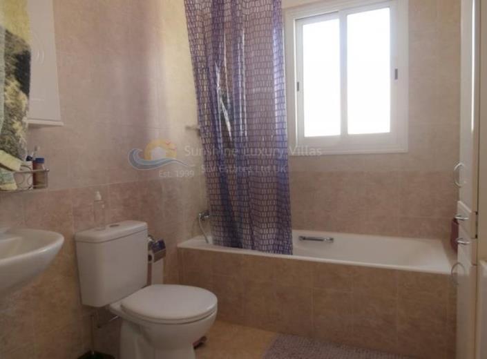 Image No.10-Maison de ville de 2 chambres à vendre à Peyia