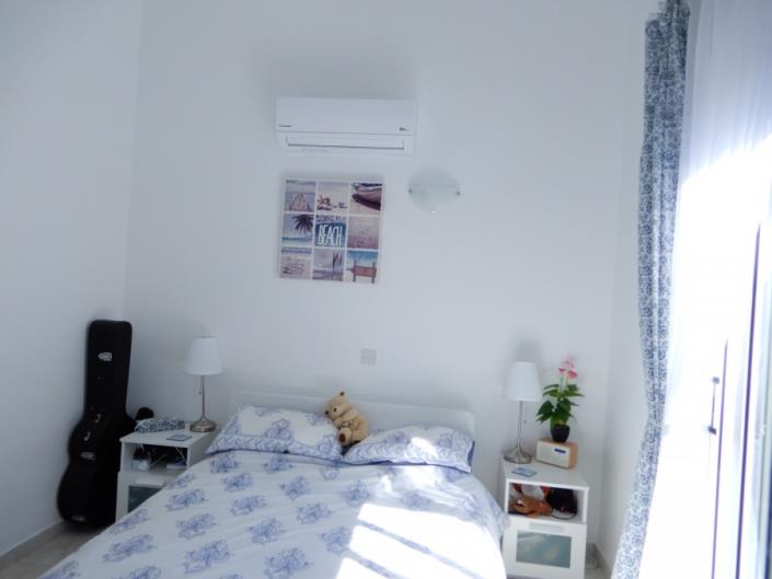 Image No.6-Maison de ville de 2 chambres à vendre à Peyia