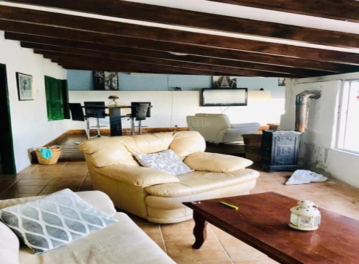 Image No.2-4 Bed Villa for sale