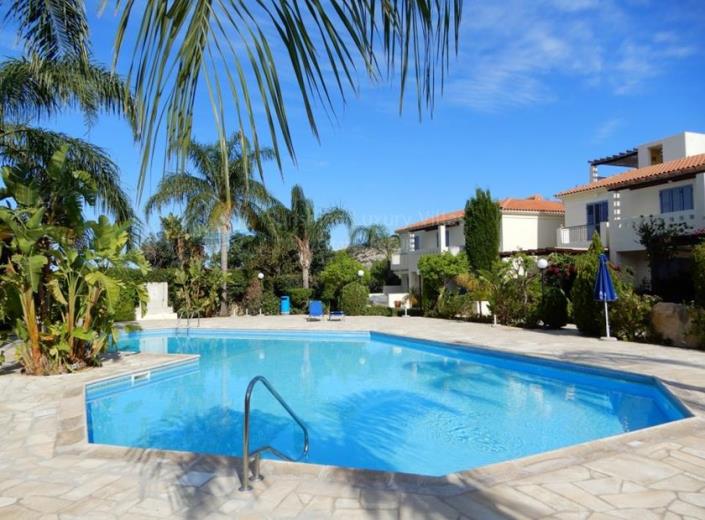 Image No.2-Maison de ville de 2 chambres à vendre à Peyia