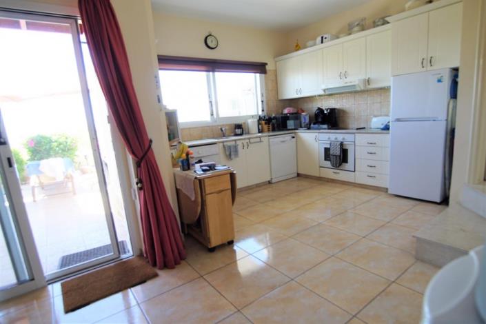 Image No.10-2 Bed Townhouse for sale