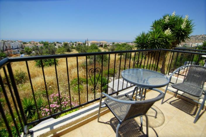 Image No.17-2 Bed Townhouse for sale