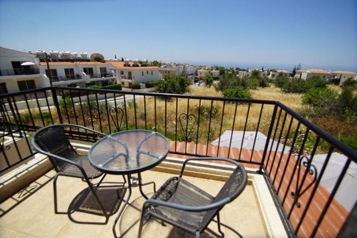 Image No.20-2 Bed Townhouse for sale