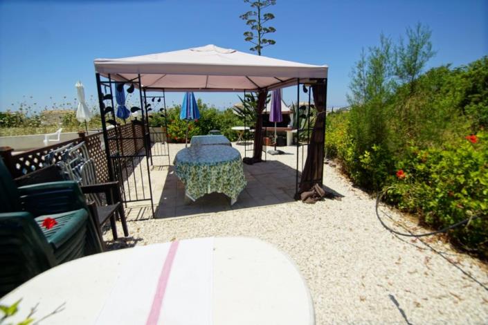 Image No.25-2 Bed Townhouse for sale