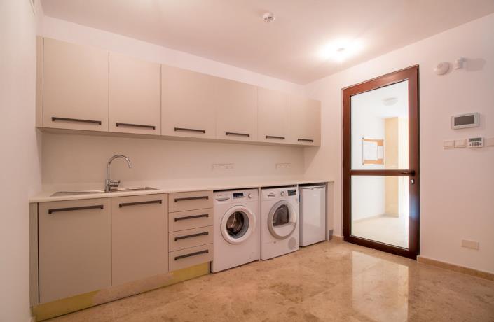 Image No.21-4 Bed House/Villa for sale