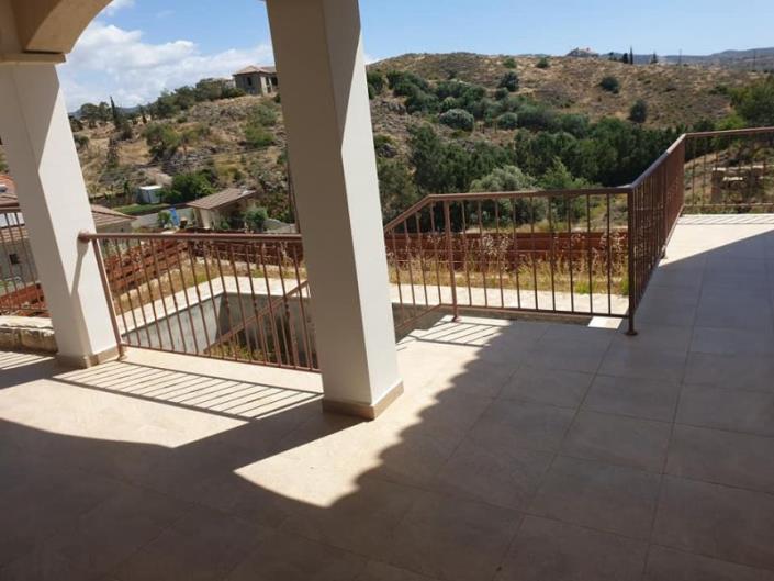 Image No.10-3 Bed Villa for sale