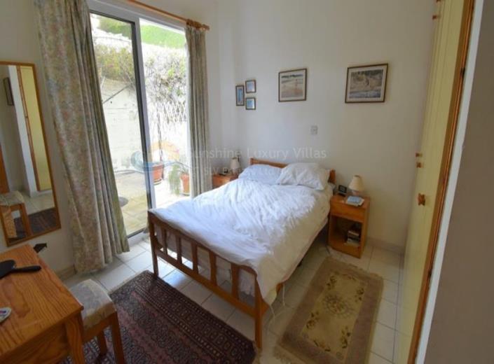 Image No.10-2 Bed House for sale